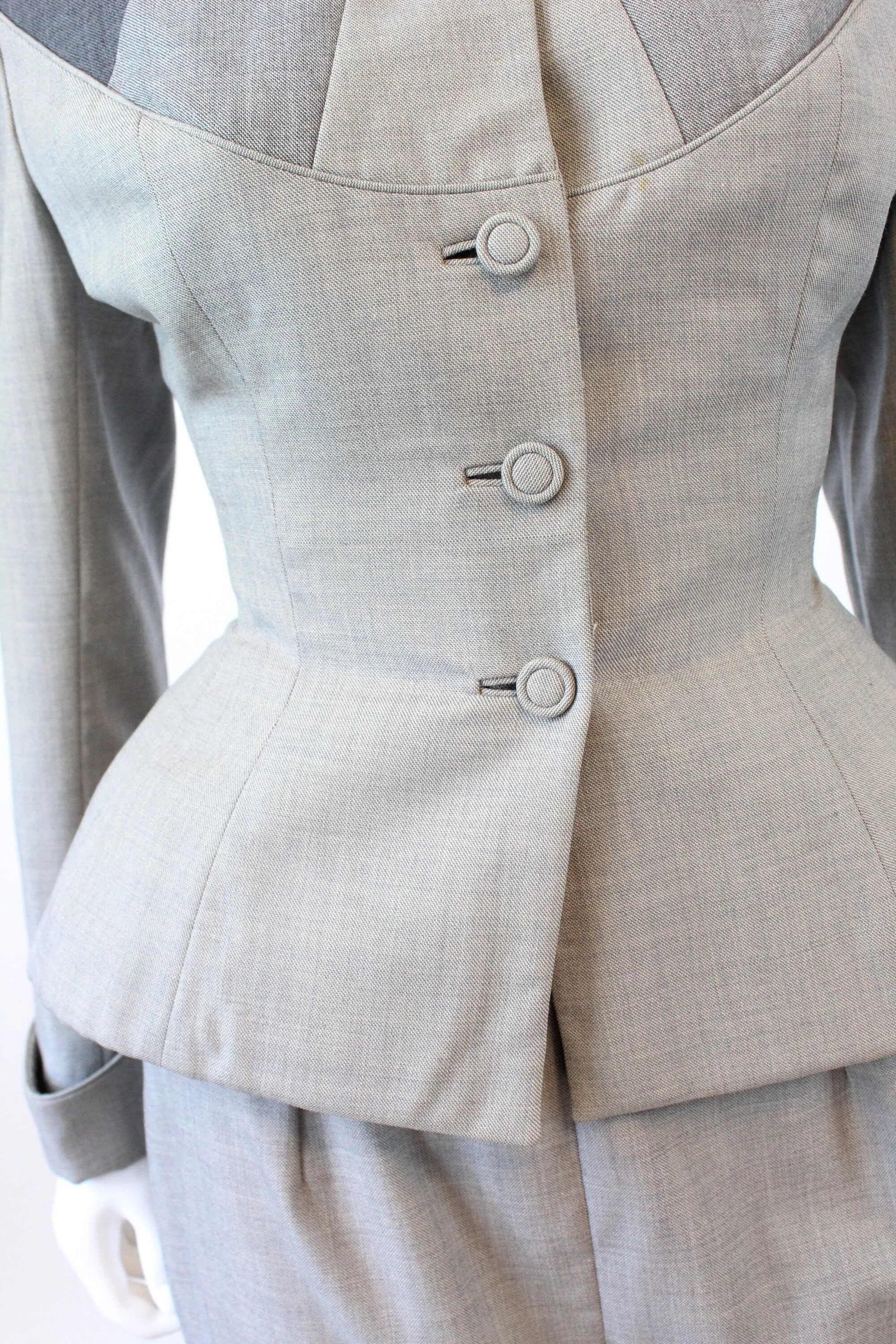 1950s LILLI ANN sharkskin peplum SUIT xs | new winter