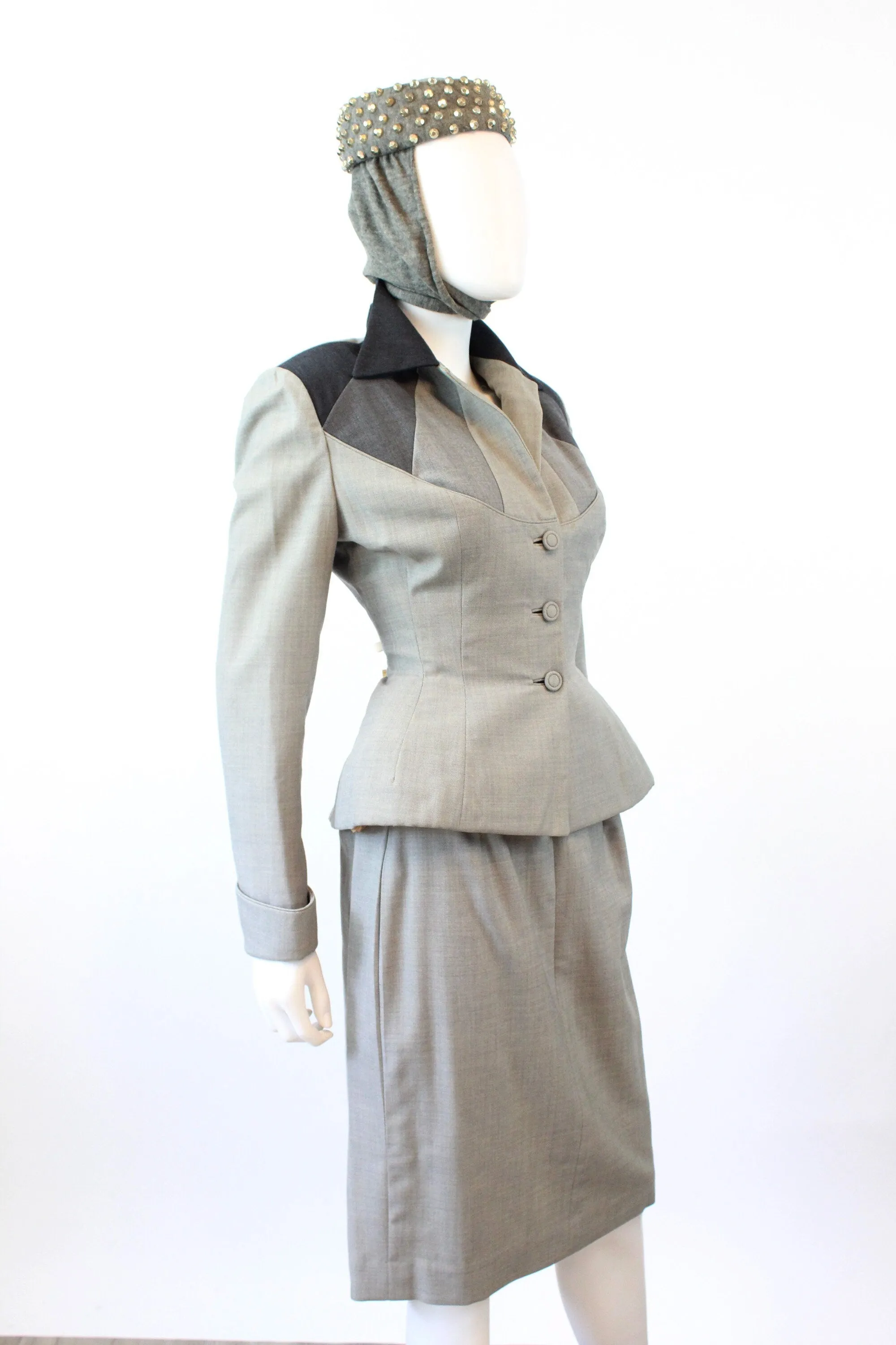 1950s LILLI ANN sharkskin peplum SUIT xs | new winter