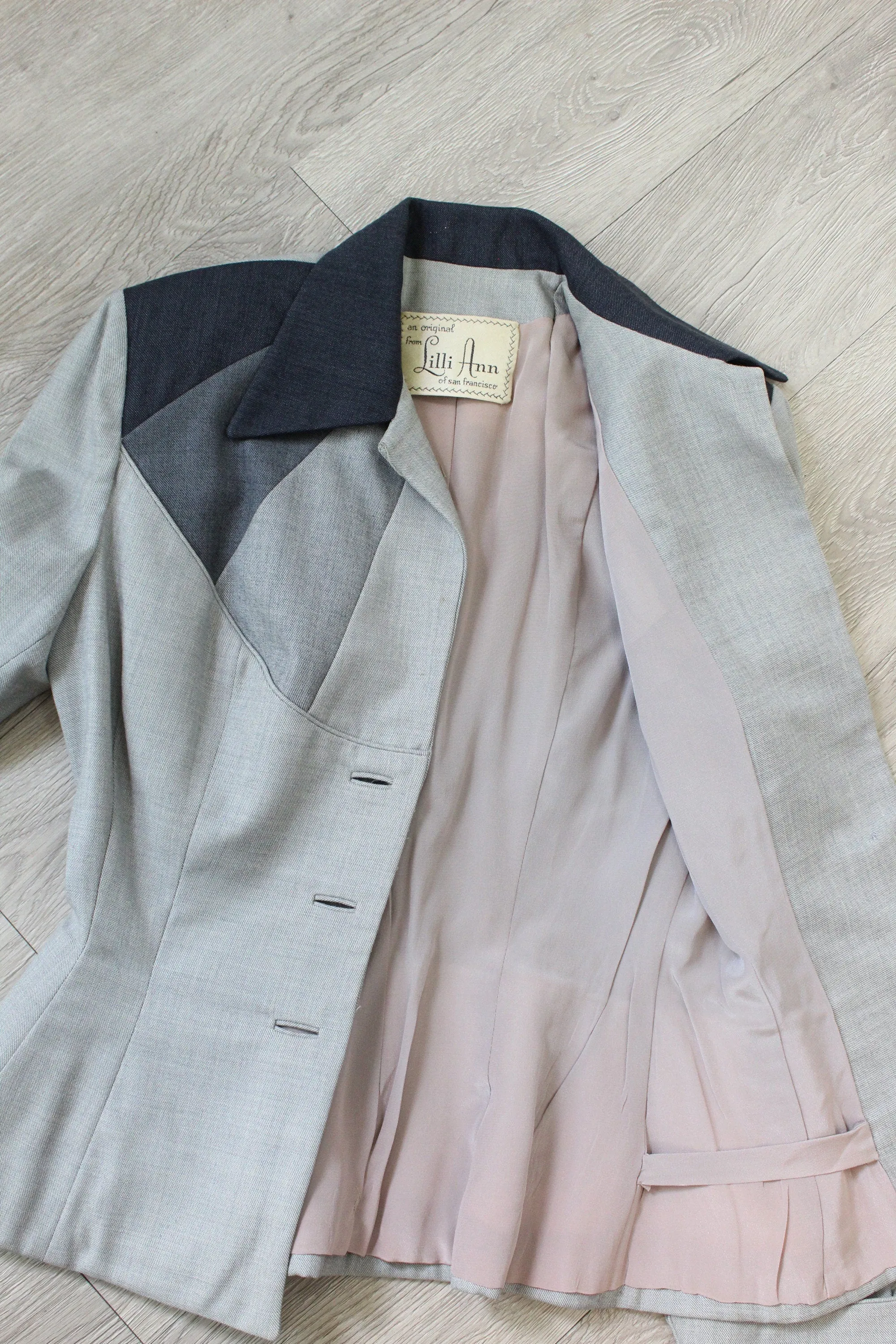 1950s LILLI ANN sharkskin peplum SUIT xs | new winter