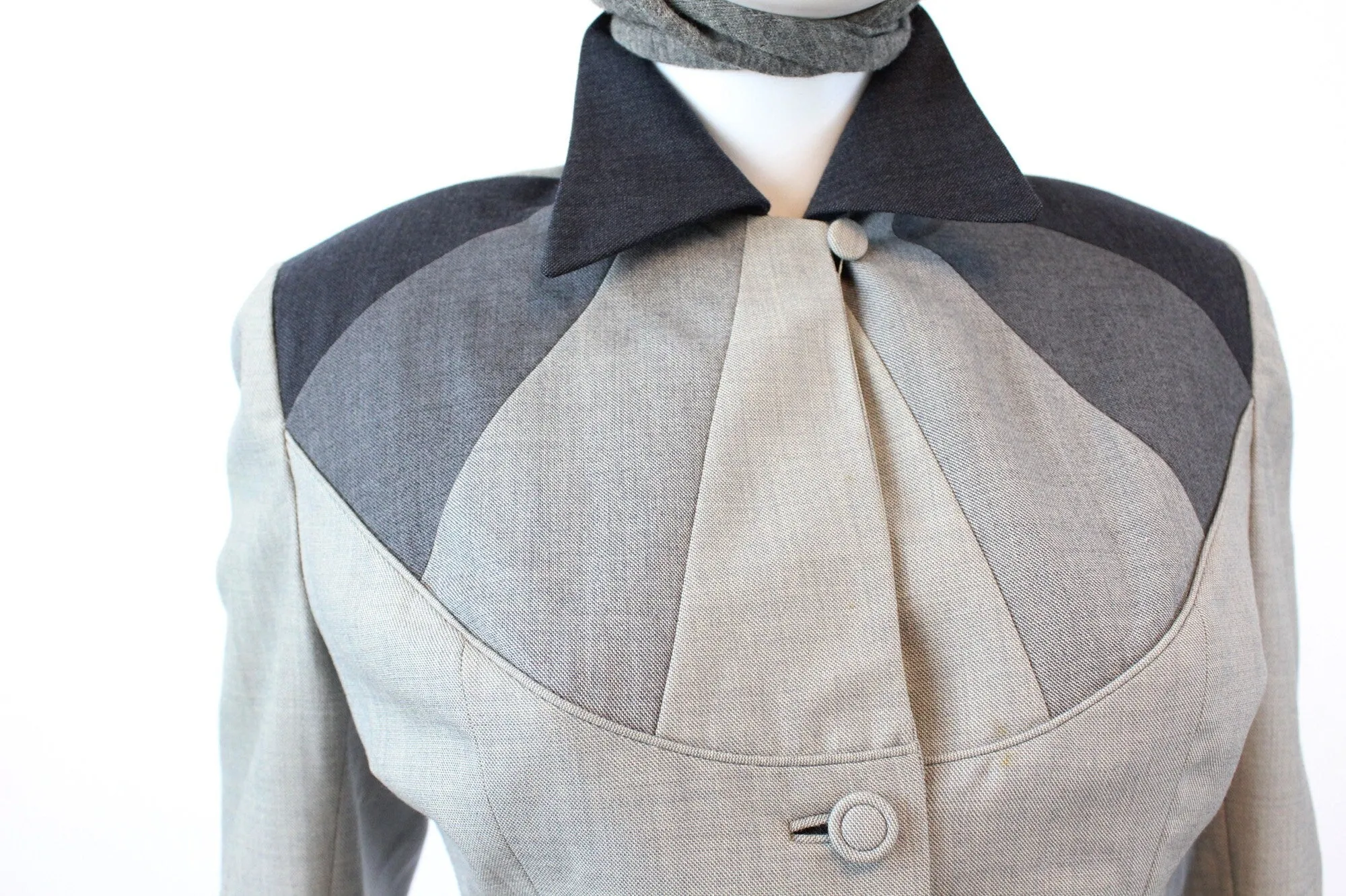 1950s LILLI ANN sharkskin peplum SUIT xs | new winter