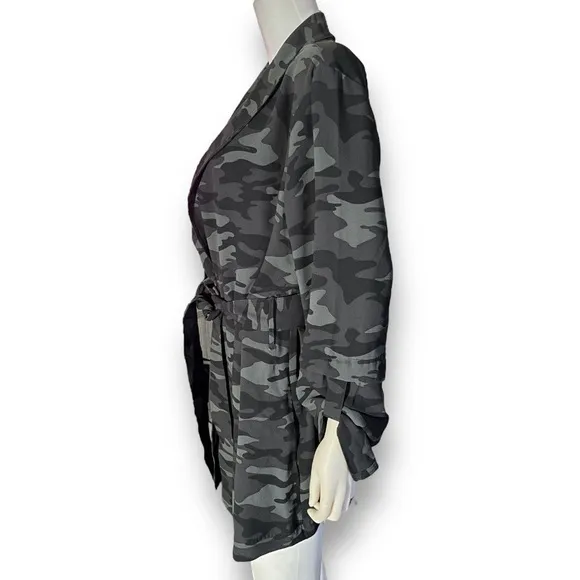 500 Maison Cinqcent Black Gray Camo Print Lightweight Belted Trench Jacket XL