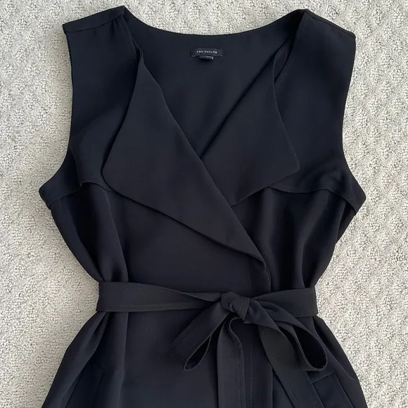 Ann Taylor Sleeveless Trench Wrap Dress Black Size 8