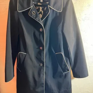 Anne Klein Black and White Trench Coat with Wide Collar