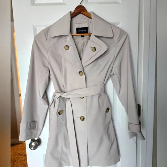 Classy Womens London Fog Beige Trench Coat Size M