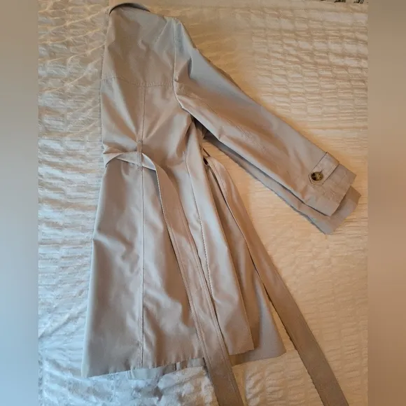 Classy Womens London Fog Beige Trench Coat Size M