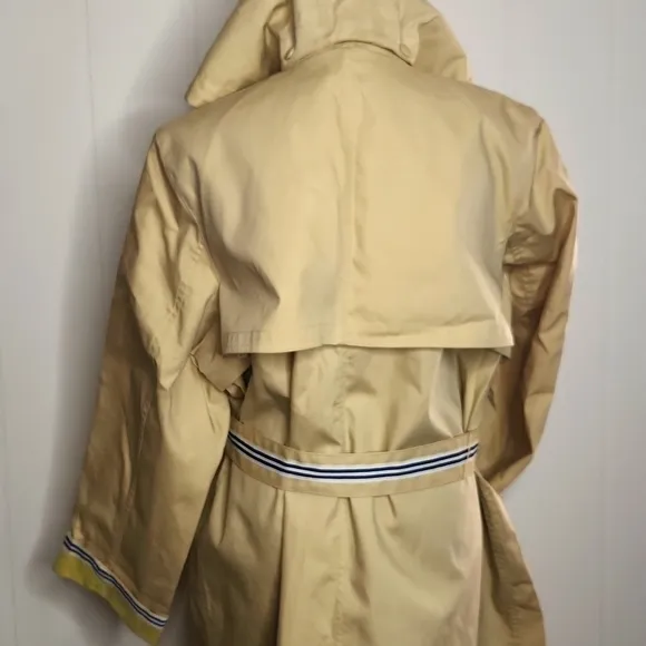 Dennos Basso pale yellow waterproof double gun flap long length trench coat