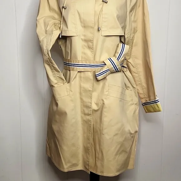 Dennos Basso pale yellow waterproof double gun flap long length trench coat