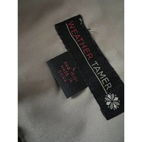 NWOT Weather Tamer short belted khaki trench coat. Size L.