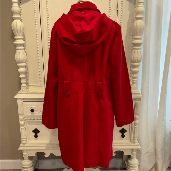 Red Trench Coat with Tailored Silhouette and removable hood Size 16
