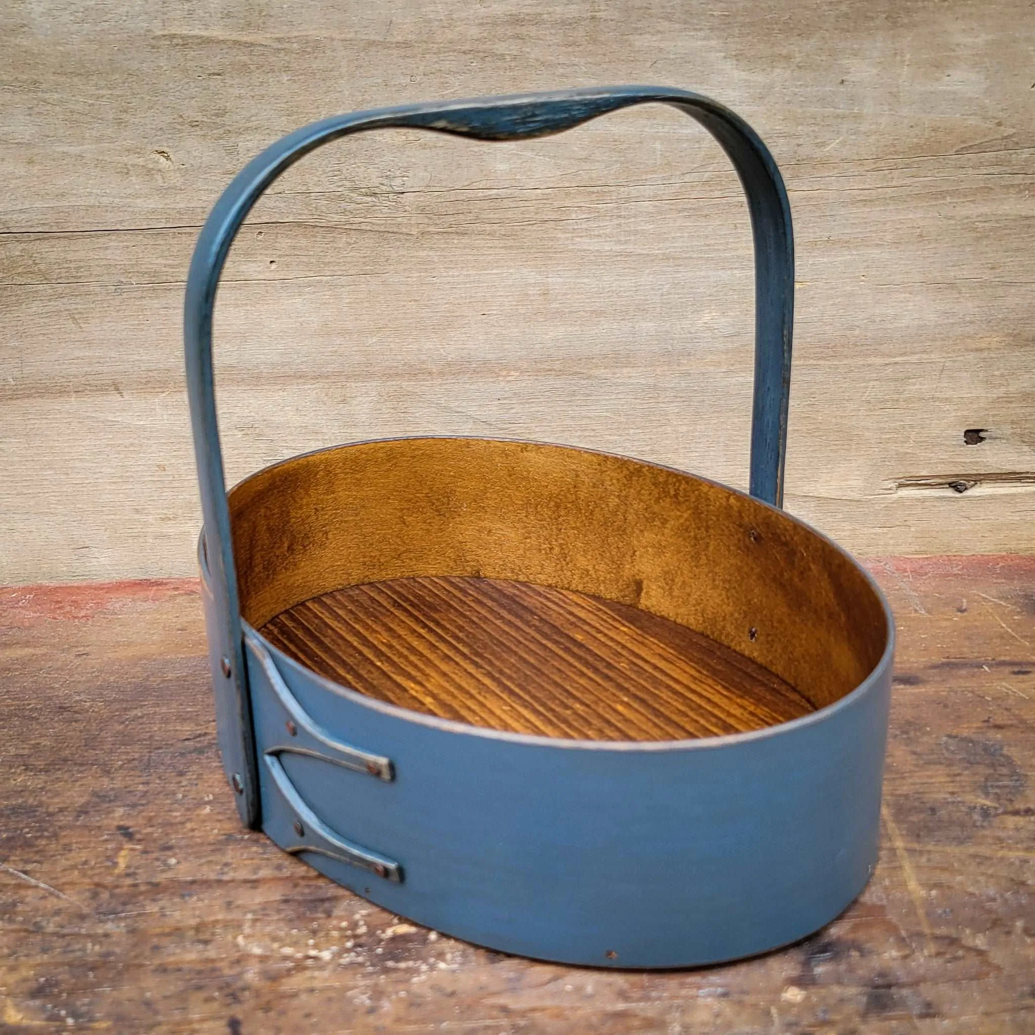 Small Shaker Sewing Carrier