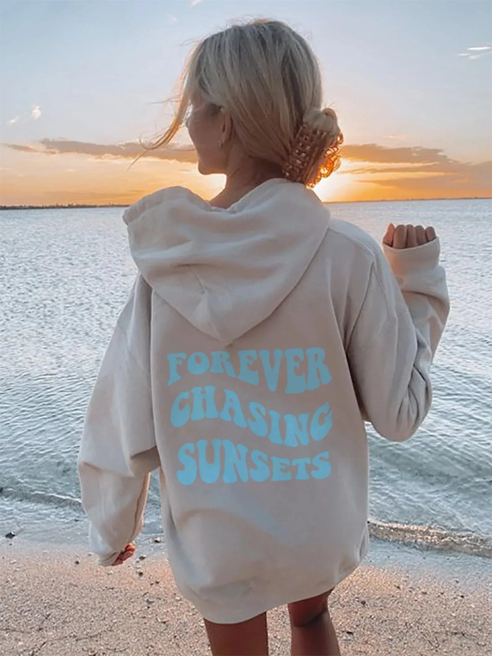 Sunny - Stylish hoodie with lettering