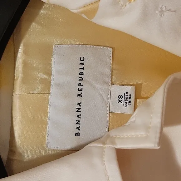 Vintage Banana Republic floral trench jacket
