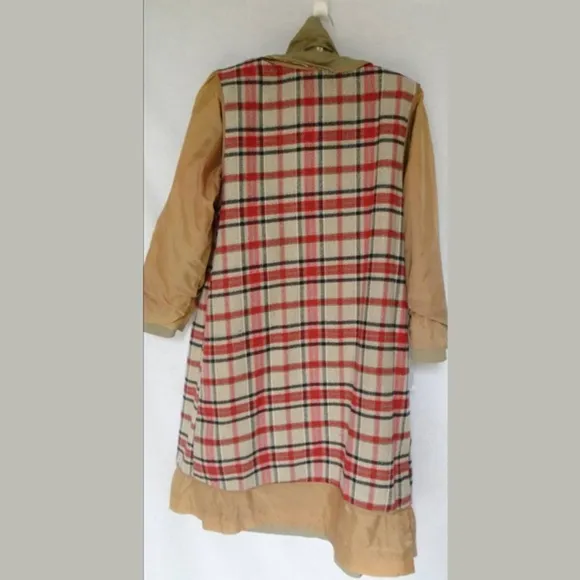 Vtg Classic Khaki Trench Coat with Zip Out Lining