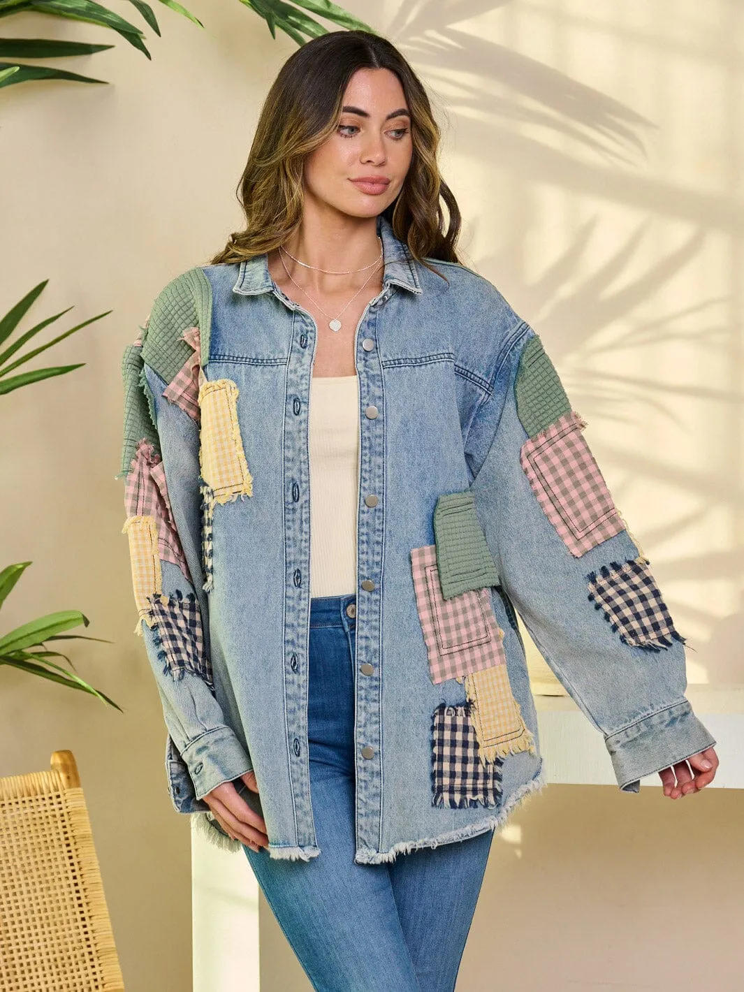 WOMEN'S LONG SLEEVE BUTTON CLOSURE DENIM JACKET