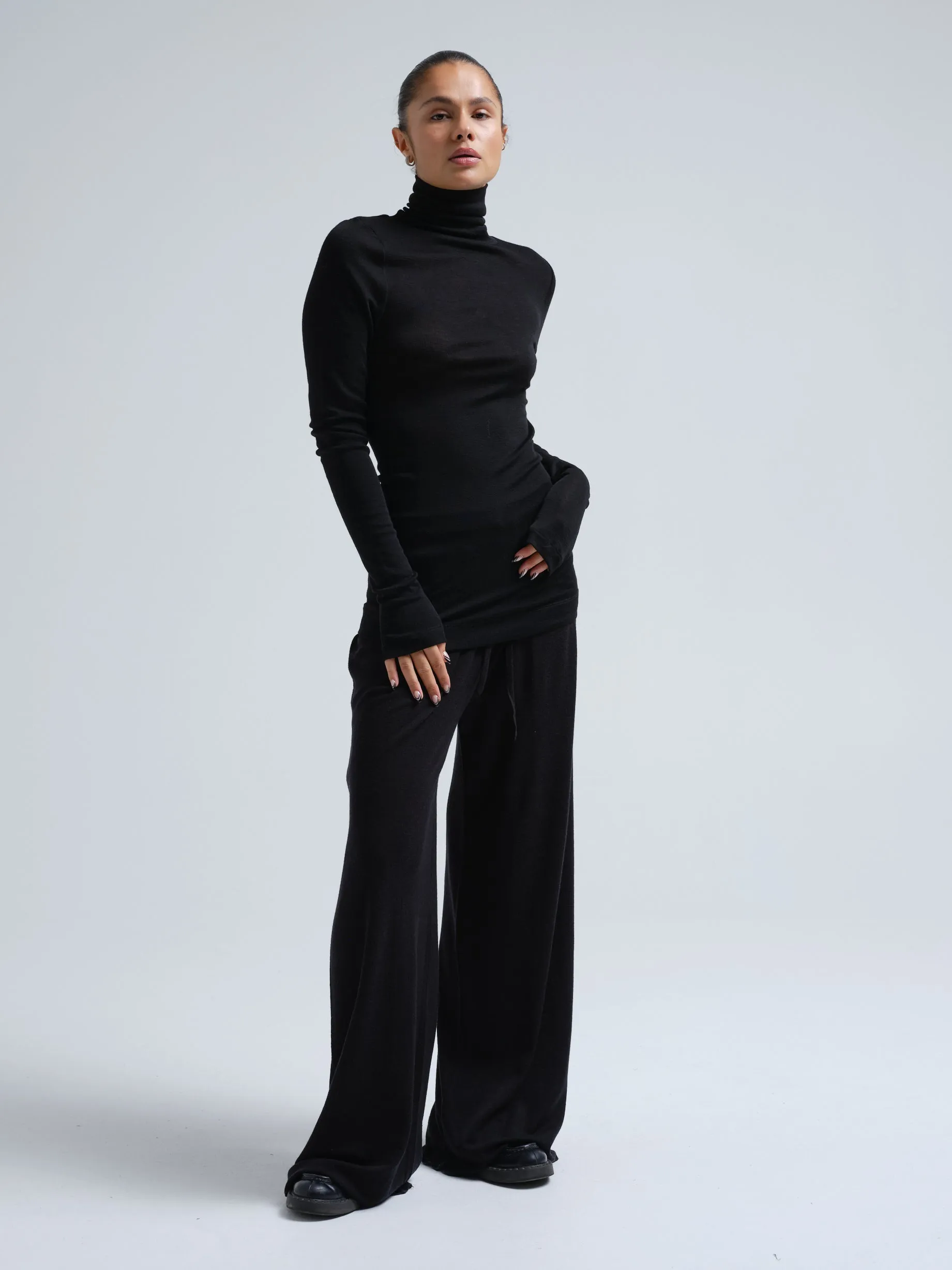 Woolen Lola | Merino wool - Black